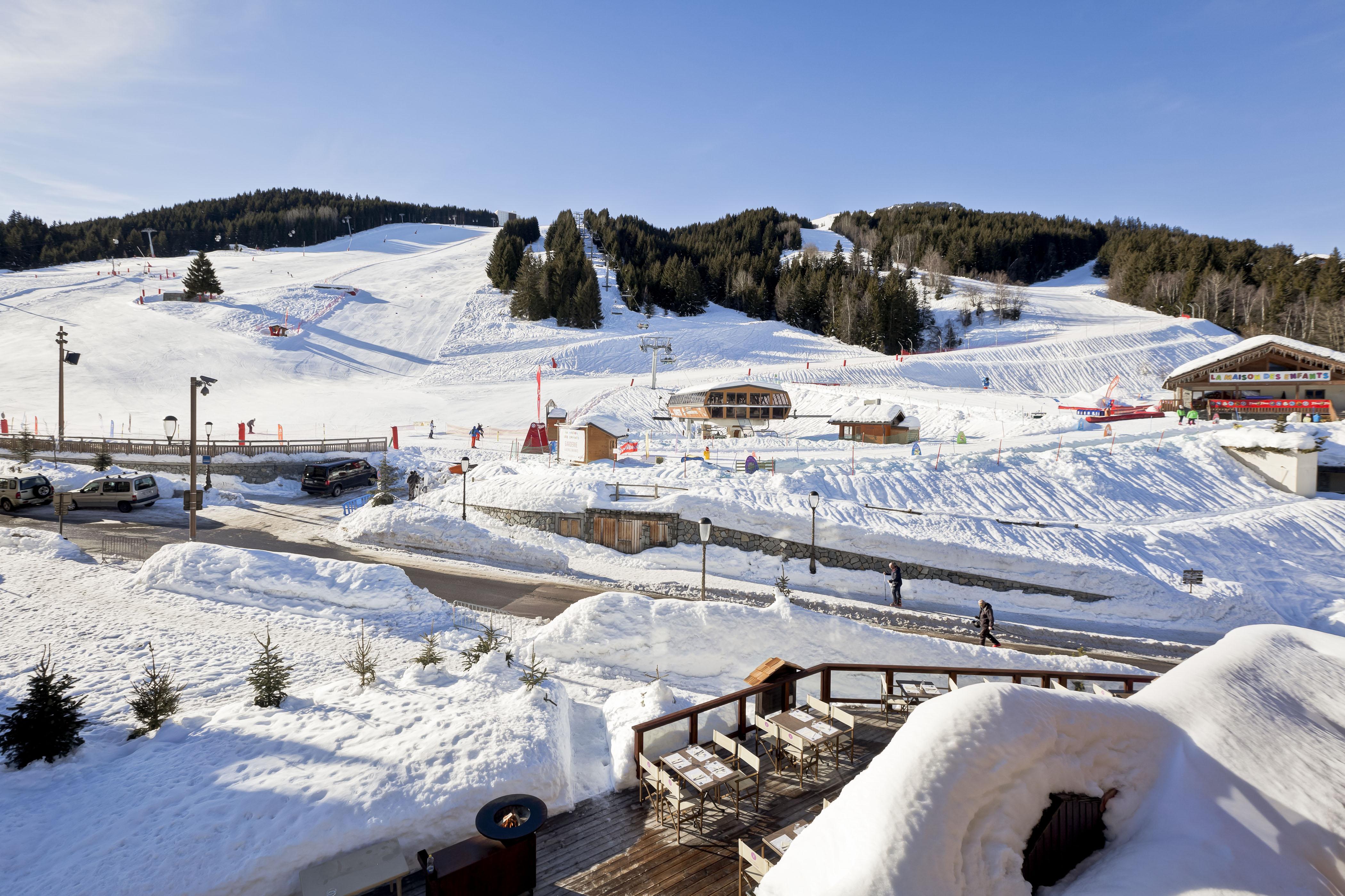 Hotel Les Flocons Courchevel Exterior photo