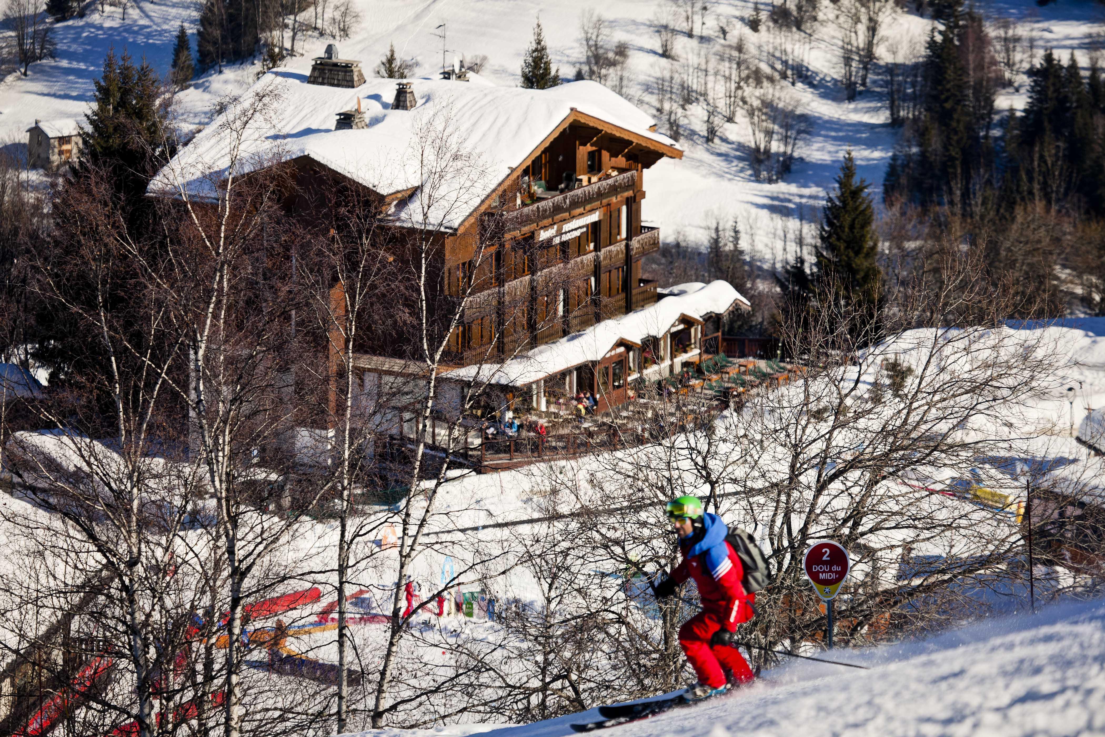 Hotel Les Flocons Courchevel Exterior photo