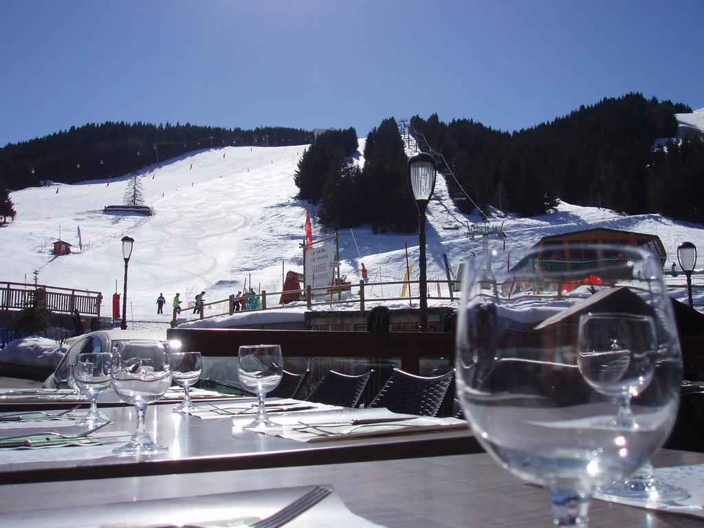 Hotel Les Flocons Courchevel Exterior photo